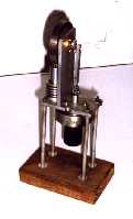 "The Vertical" Stirling engine by D. Lyonnet